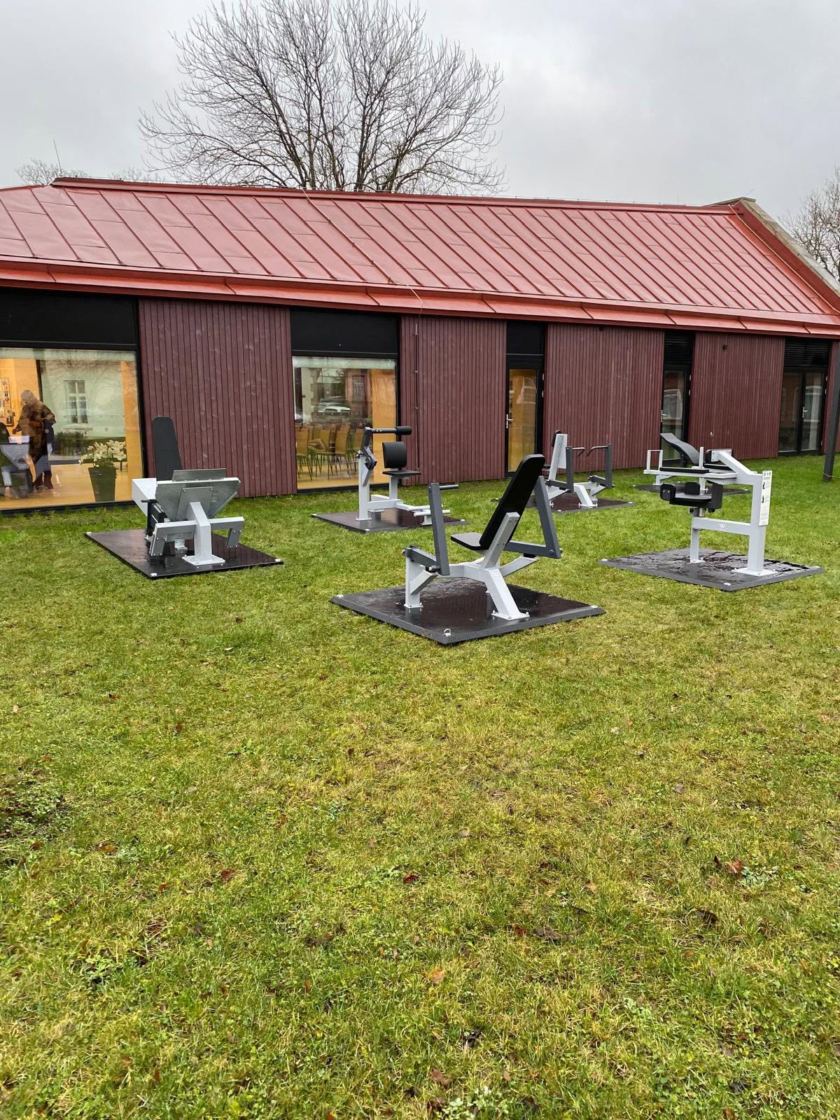 Saaremaa, Kuressaare Päevakeskus – Waffa outdoor gym equipment